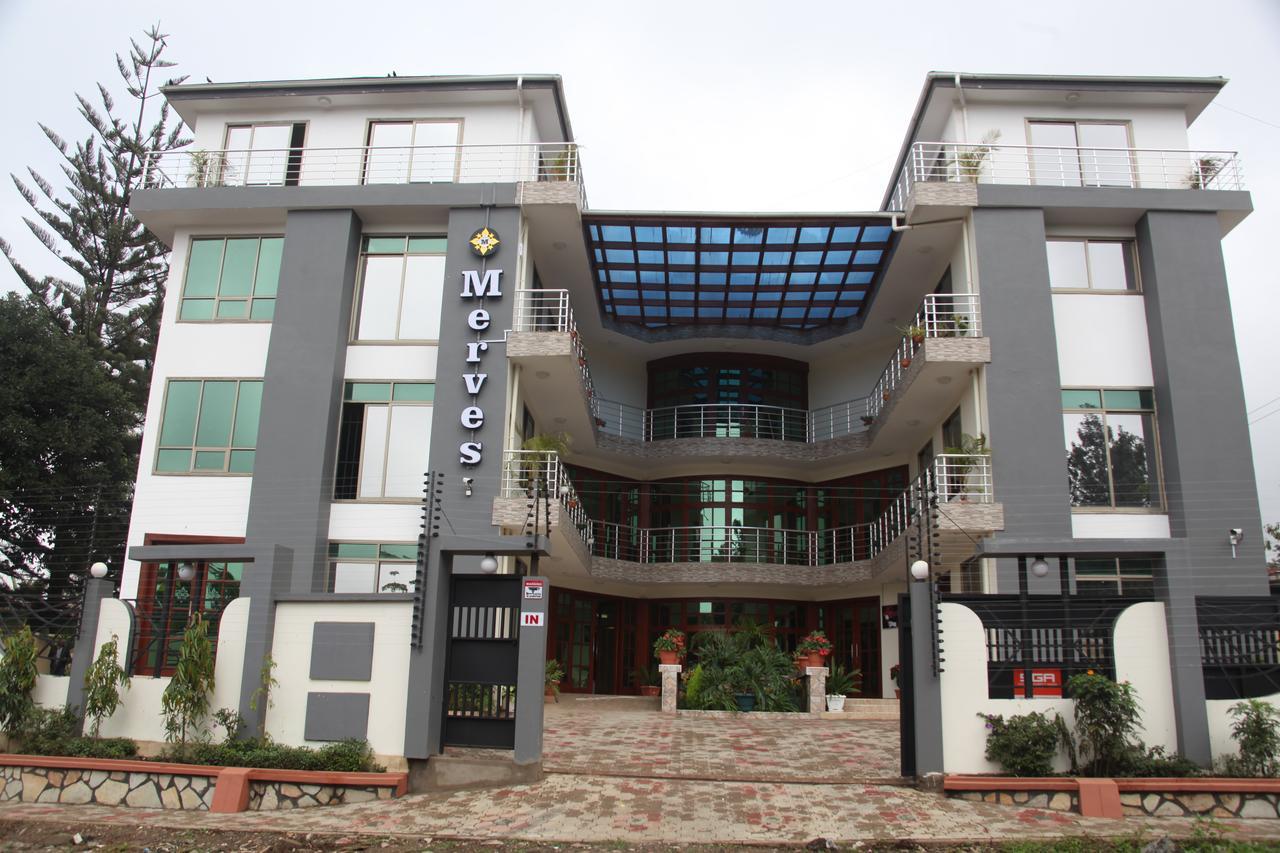 Merves Hotel Arusha Buitenkant foto