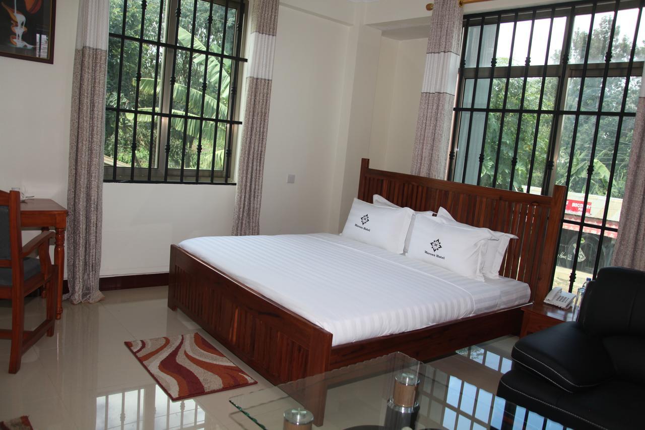 Merves Hotel Arusha Buitenkant foto