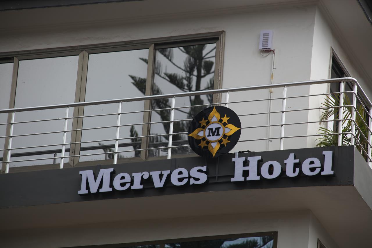 Merves Hotel Arusha Buitenkant foto